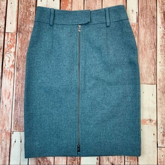 Carlisle blue wool zip front pencil skirt size 2 - Picture 2 of 8